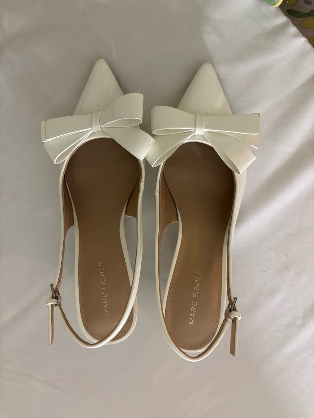 Marc Fisher White Pointed Bow Slingback Flats with Decorative Bow Size 10
